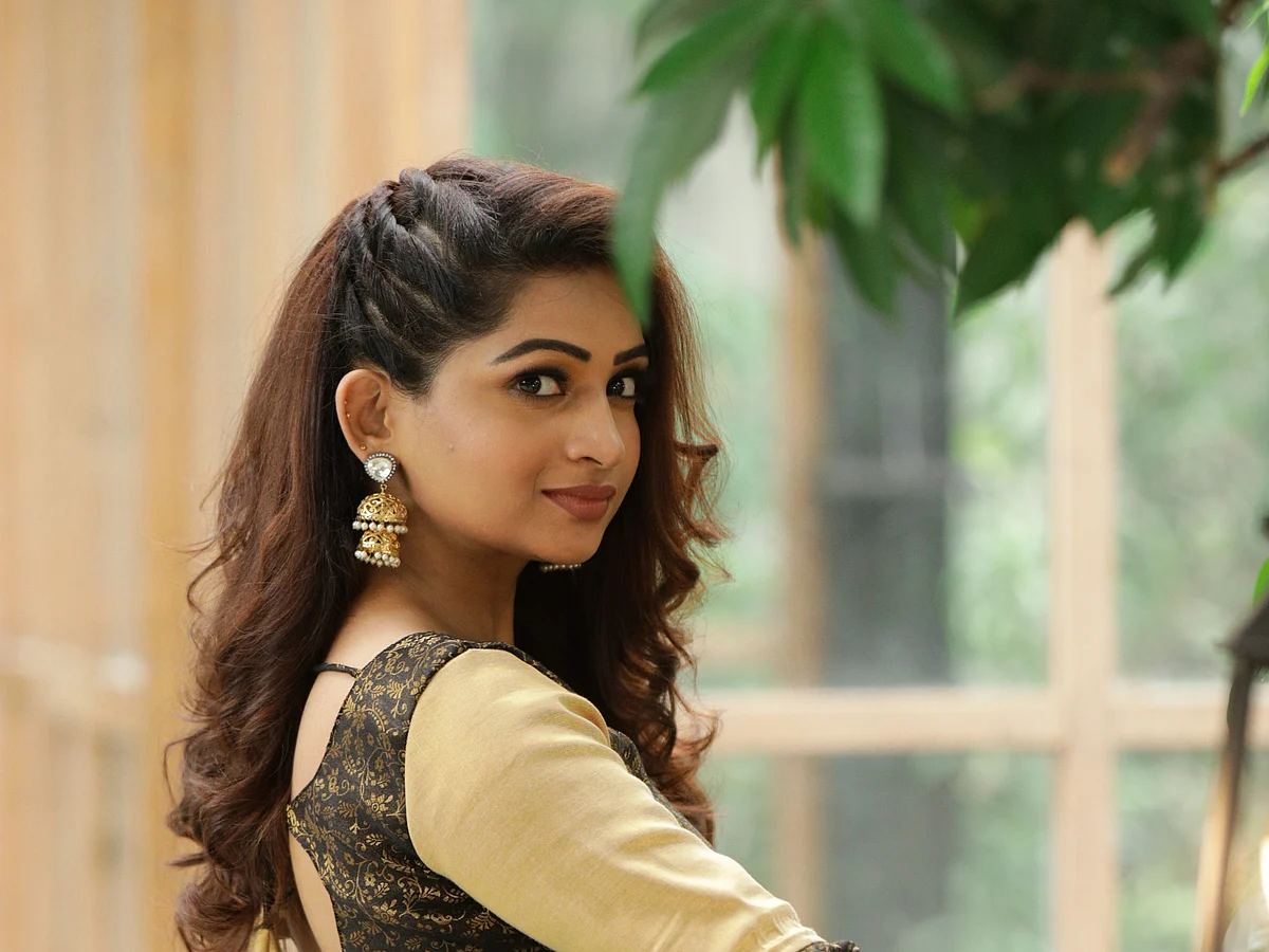 `நாயகி' நட்சத்திரா... லேட்டஸ்ட் போட்டோஷூட் ஸ்டில்ஸ்!