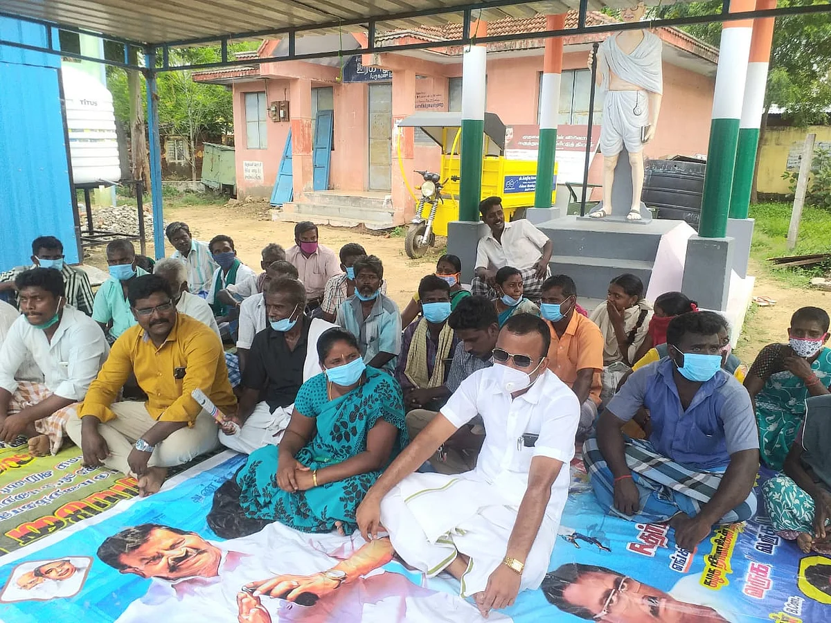 திருச்சி: `இவர்கள் டார்ச்சரைத் தாங்க முடியலை’ - பட்டியலின ஊராட்சித் தலைவரின் உண்ணாவிரதப் போராட்டம்