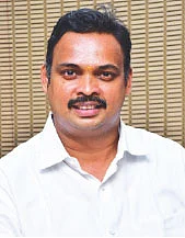 ஷேர்லக் : எஃப்.எம்.சி.ஜி பங்குகளில் முதலீடு செய்யலாமா? - இப்போது சரியான தருணமா?