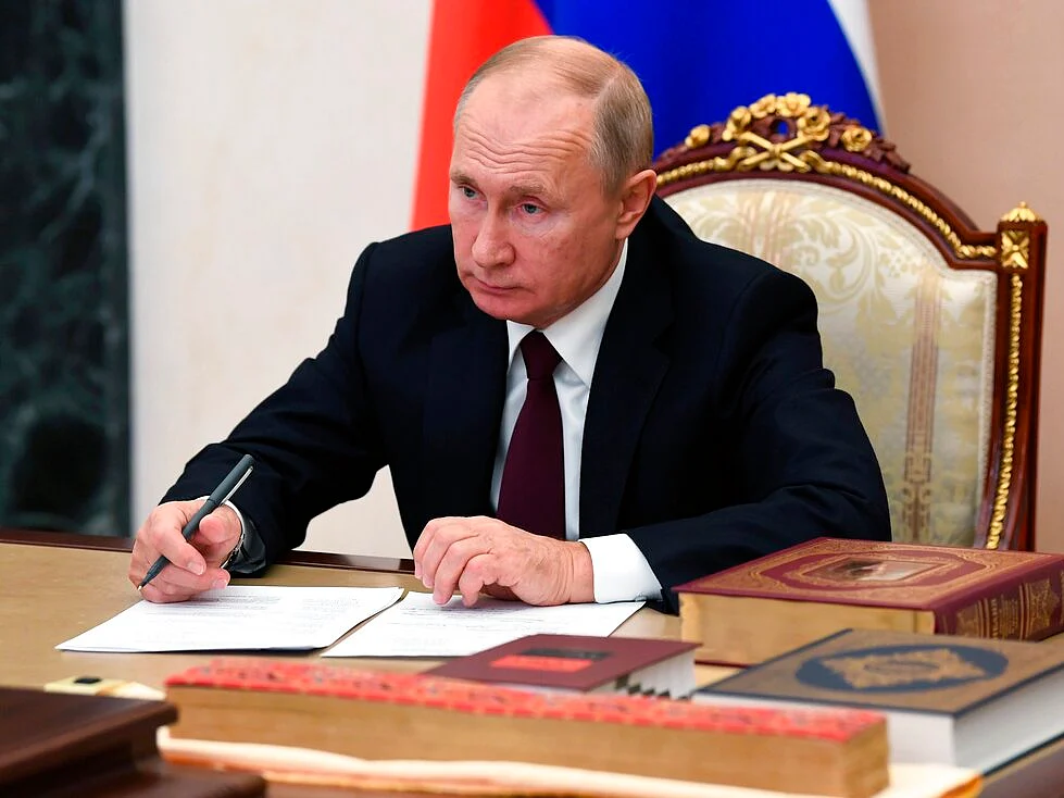 рокро╛ро░рпНроХро┐ройрпНроЪройрпН роирпЛропрпН... рокрпБродро┐роп роЪроЯрпНроЯродрпН родро┐ро░рпБродрпНродроорпН! - 2021-ро▓рпН ро░ро╖рпНроп роЕродро┐рокро░рпН рокродро╡ро┐ропрпИродрпН родрпБро▒роХрпНроХрпБроорпН рокрпБродро┐ройрпН?