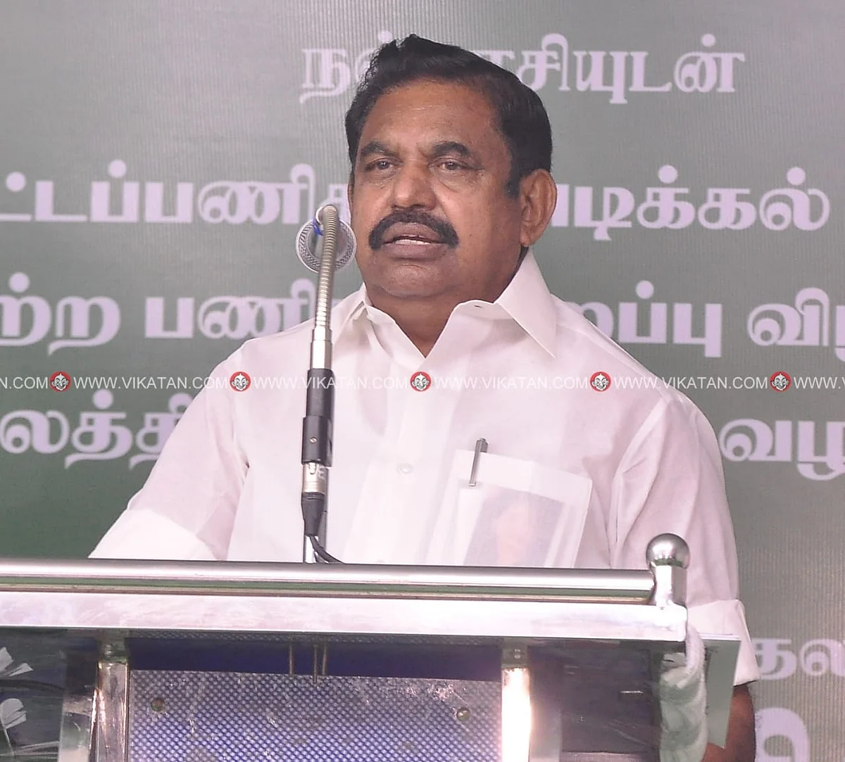 தமிழக முதல்வர் எடப்பாடி பழனிசாமி
