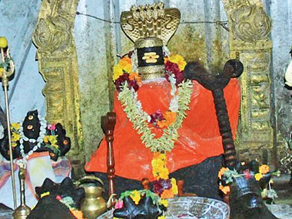 பக்தர்களின் தேவைக்கு மட்டும் நீர் சுரக்கும் அதிசய ஊற்று!