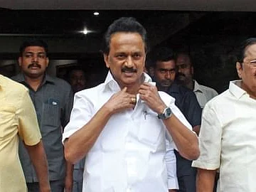 `வாக்களிக்க வராத அந்த 15 சதவிகிதத்தினர்... தமிழகத் தேர்தலிலும் பீகார் மாடல்?!’ - கொதிக்கும் ஸ்டாலின்