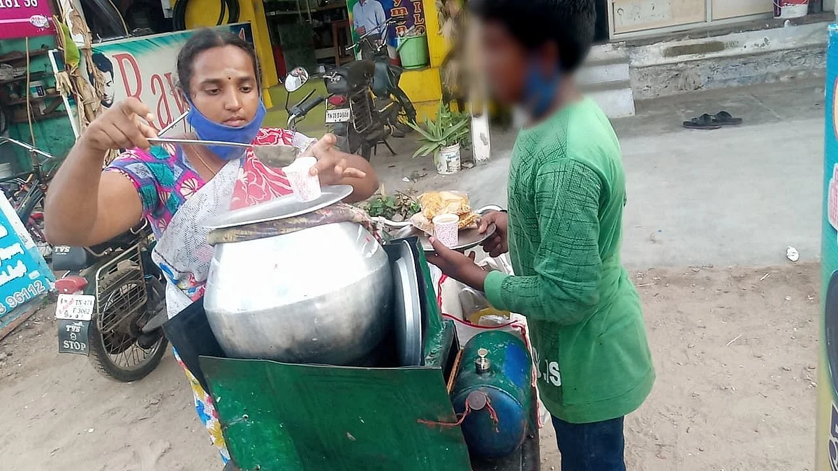 மகனோடு உளுந்தங்கஞ்சி விற்கும் பிரியா