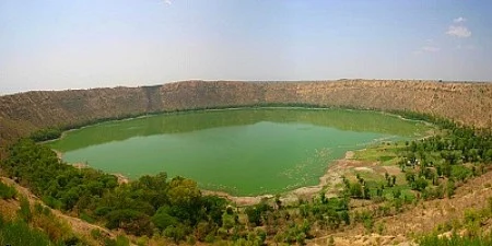 lonar lake