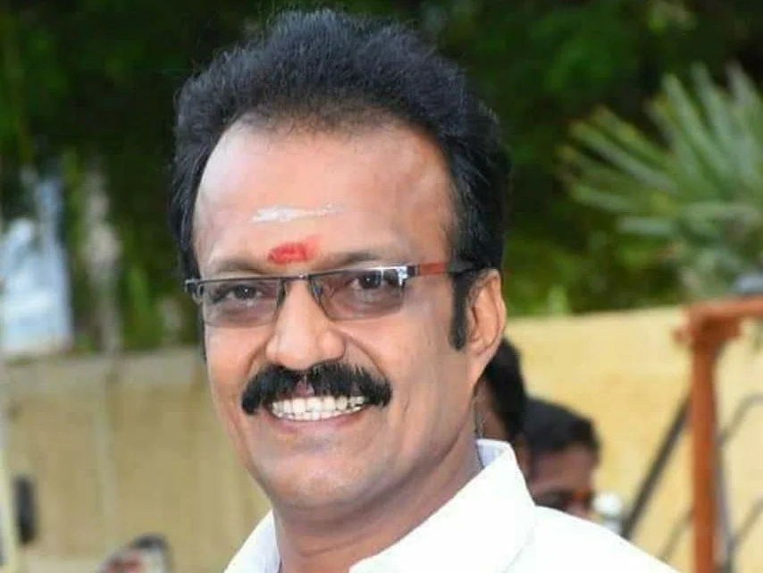 `வழக்கு மேல் வழக்கு... பின்னணியில் ஆளுங்கட்சி?!’ - எஸ்.ஏ.சி கட்சியின் தலைவர் ராஜினாமா பின்னணி