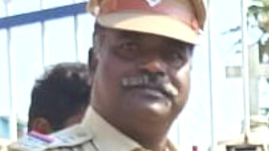 சப்-இன்ஸ்பெக்டர் செல்வம்