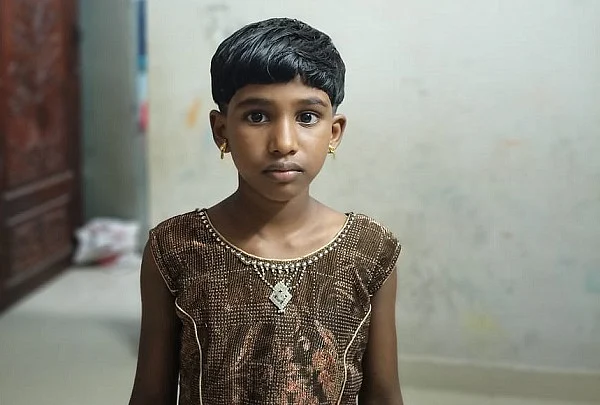 சிறுமி ஹெப்சி ஹேனா