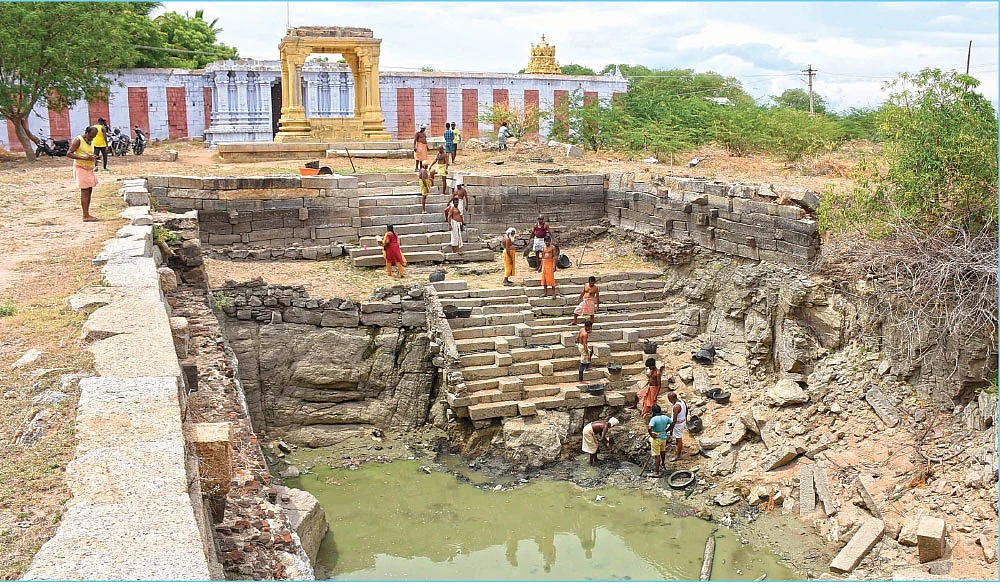 `உயர்விலும் உயர்வானது
உழவாரம்!'