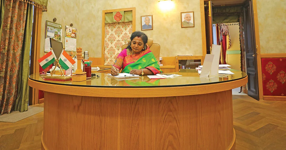 “அரசியலுக்கு வரும் பெண்கள் பின்வாங்கவே கூடாது!”