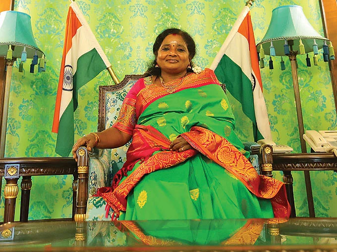 “அரசியலுக்கு வரும் பெண்கள் பின்வாங்கவே கூடாது!”