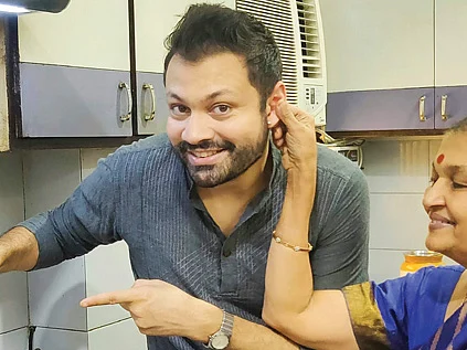ஏழு ஸ்வரங்கள்... அறுசுவை.... இது அம்மா - மகனின் அசத்தல் சமையல் கச்சேரி