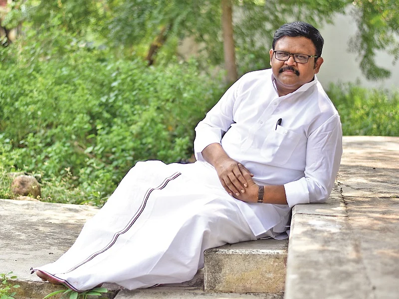 `ஜெயலலிதா மரணம் குறித்த உண்மைகள் நிச்சயம் வெளிவரும்!’ - வைகைச் செல்வன்