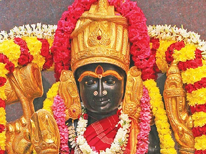 பெரியவெளிக்காடு வெக்காளி அம்மன் கோயிலில்... இனிதே நடந்தேறியது நவதுர்கா ஹோமம்!
