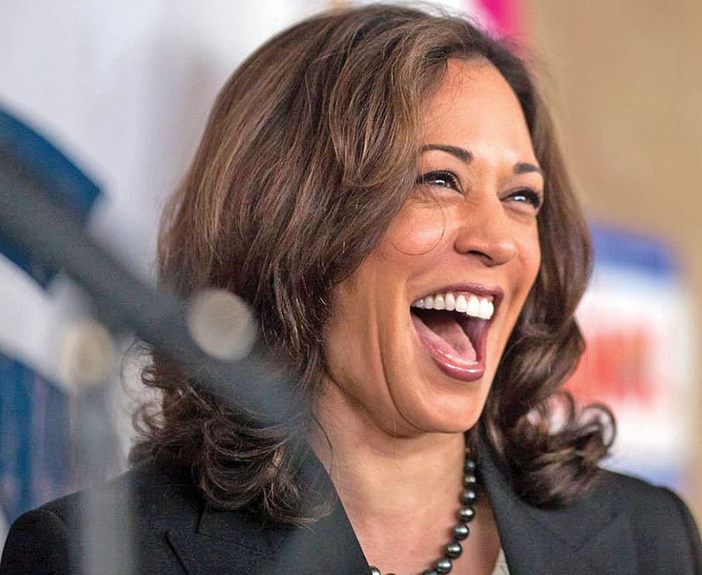 VIDEO: ``உக்ரைன் அகதிகளை அமெரிக்கா ஏற்றுக் கொள்ளுமா?” - சர்ச்சையான கமலா ஹாரிஸ் `வெடி’ சிரிப்பு