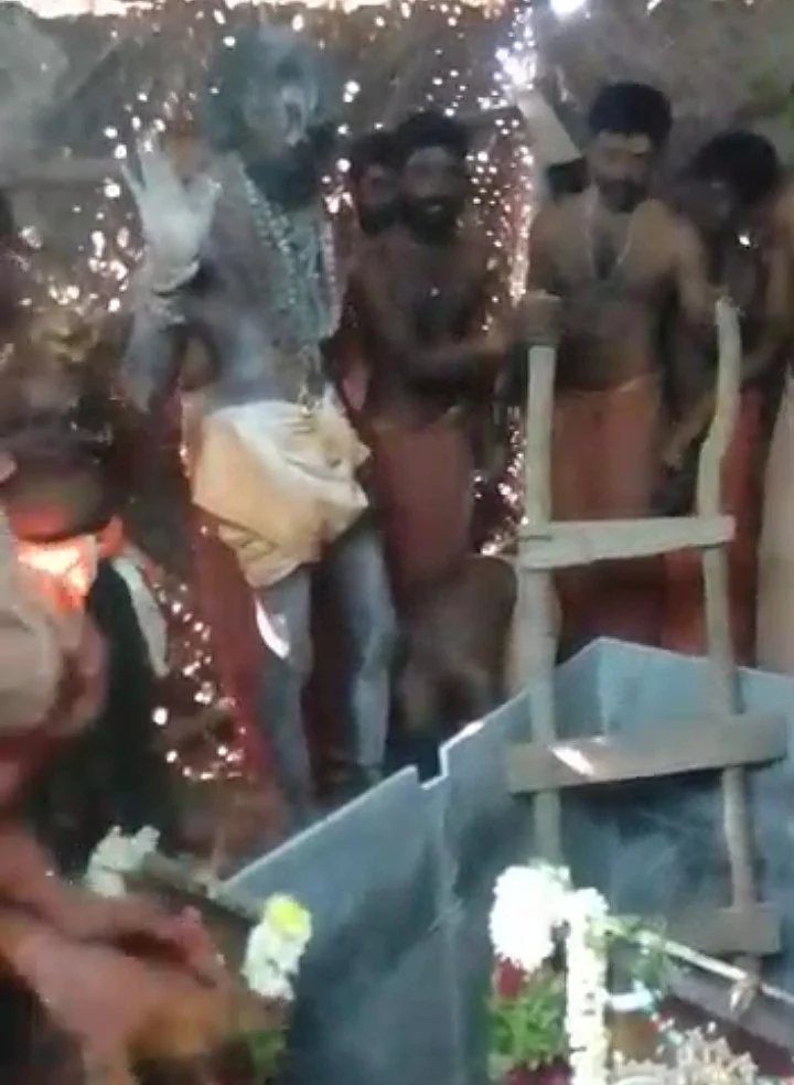 அகோரி சாமியார்