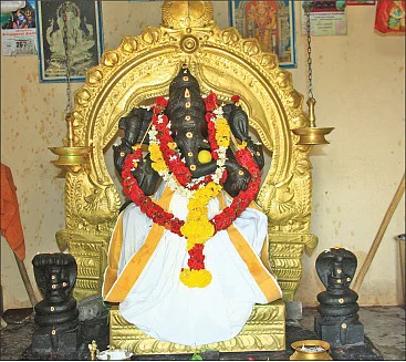 சுயம்பூற்று ஸ்ரீவிநாயகர்
