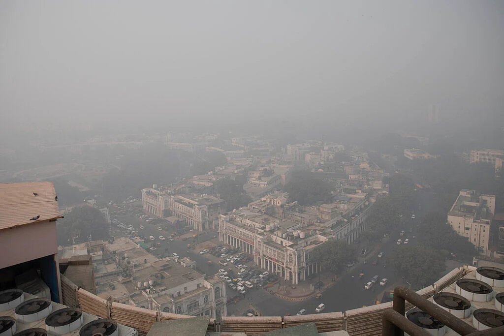 Smog envelopes the skyline in New Delhi
