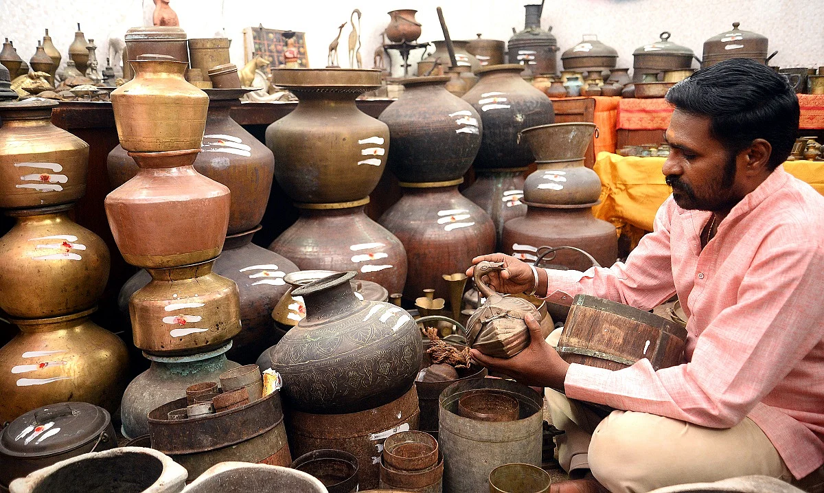 ’ஆன்ட்டிக்’ பொருள்கள்