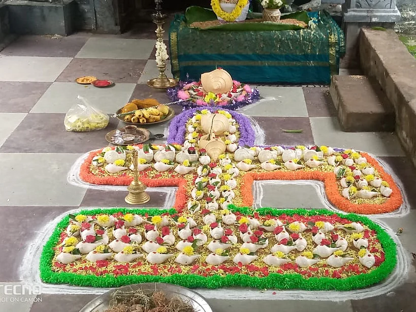 ஜம்புகேஸ்வரர் ஆலயத்தில் கார்த்திகை முதல் சோமவாரம் 108 சங்காபிஷேக விழா