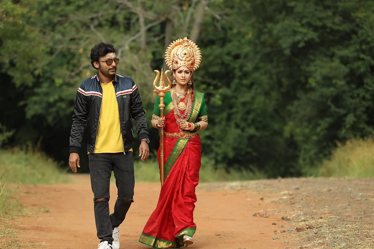 மூக்குத்தி அம்மன்