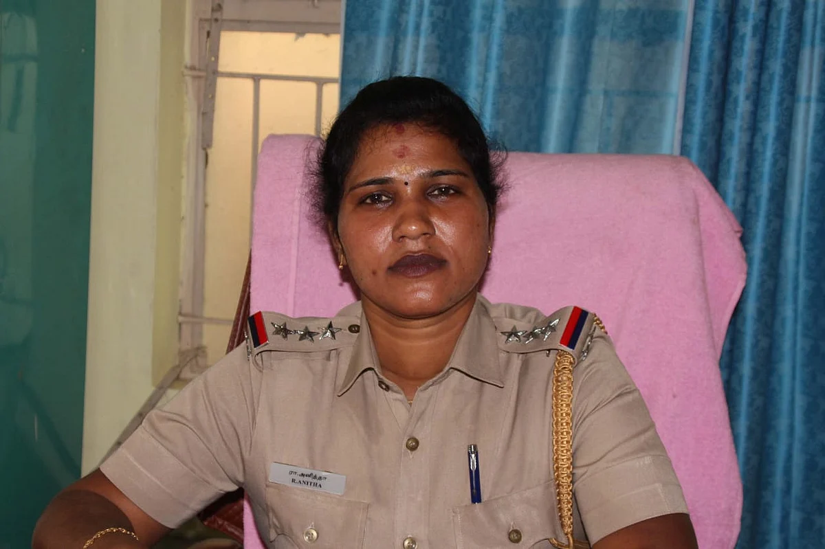காவல் ஆய்வாளர் அனிதா