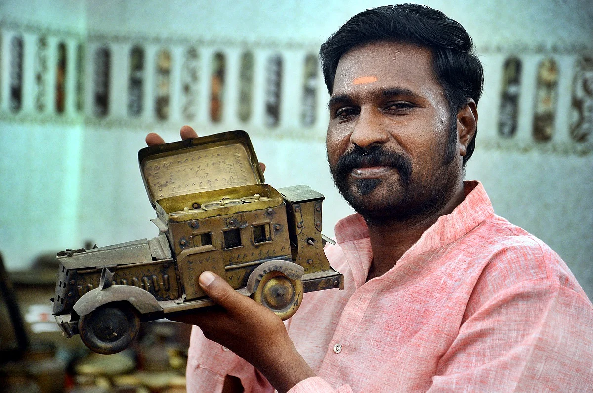 ’ஆன்ட்டிக்’ பொருள்கள்