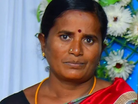 நெல்லை: `மகன் கைதுக்கு எதிர்ப்பு; போலீஸ் முன்னிலையில் தீக்குளித்த தாய்!’ - என்ன நடந்தது?