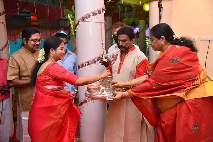 தினகரன்