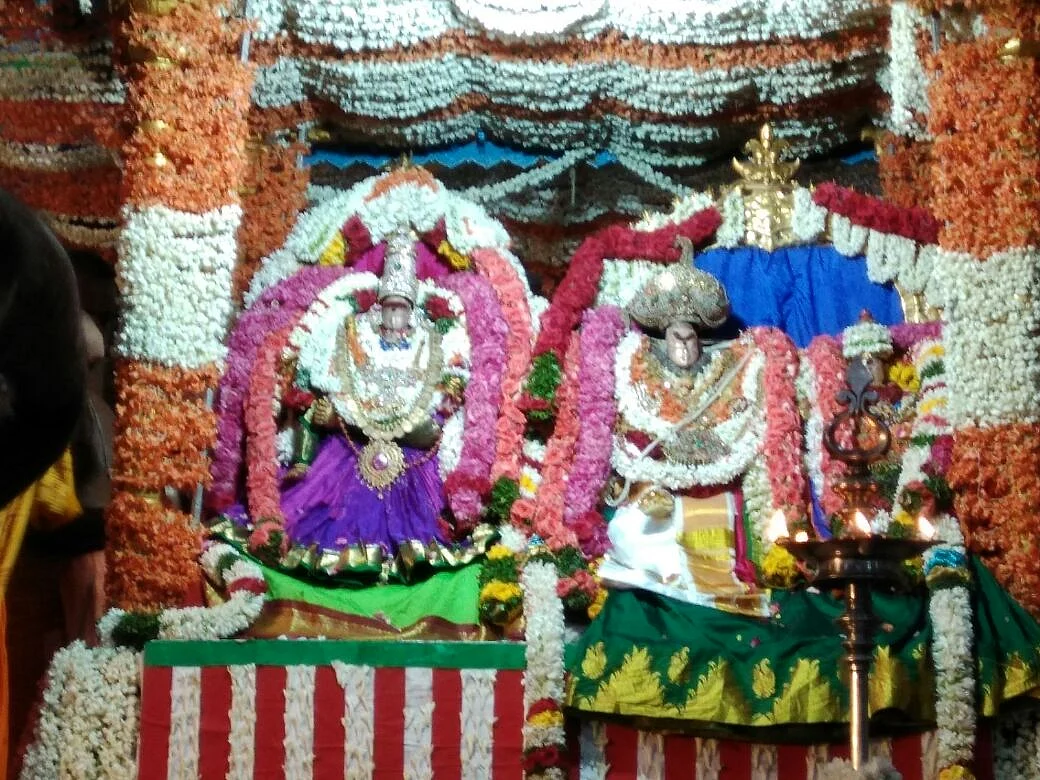 ராமநாதசுவாமி - பருவதவர்த்தினி அம்மன்.