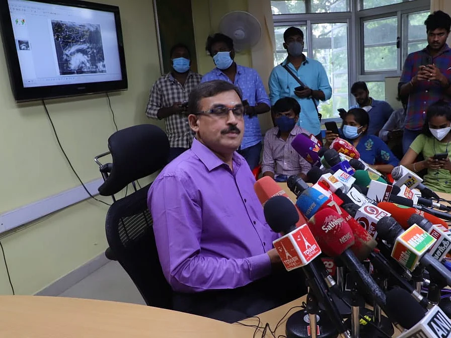 நிவர் புயல் சென்னையைத் தாக்குமா? - சென்னை வானிலை ஆய்வு மைய இயக்குநர் பாலச்சந்திரன் விளக்கம்