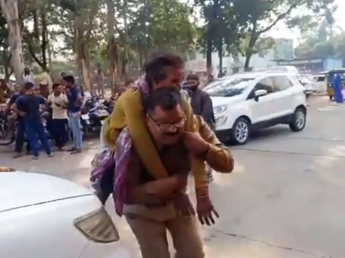 காவலர் சந்தோஷ் சென்