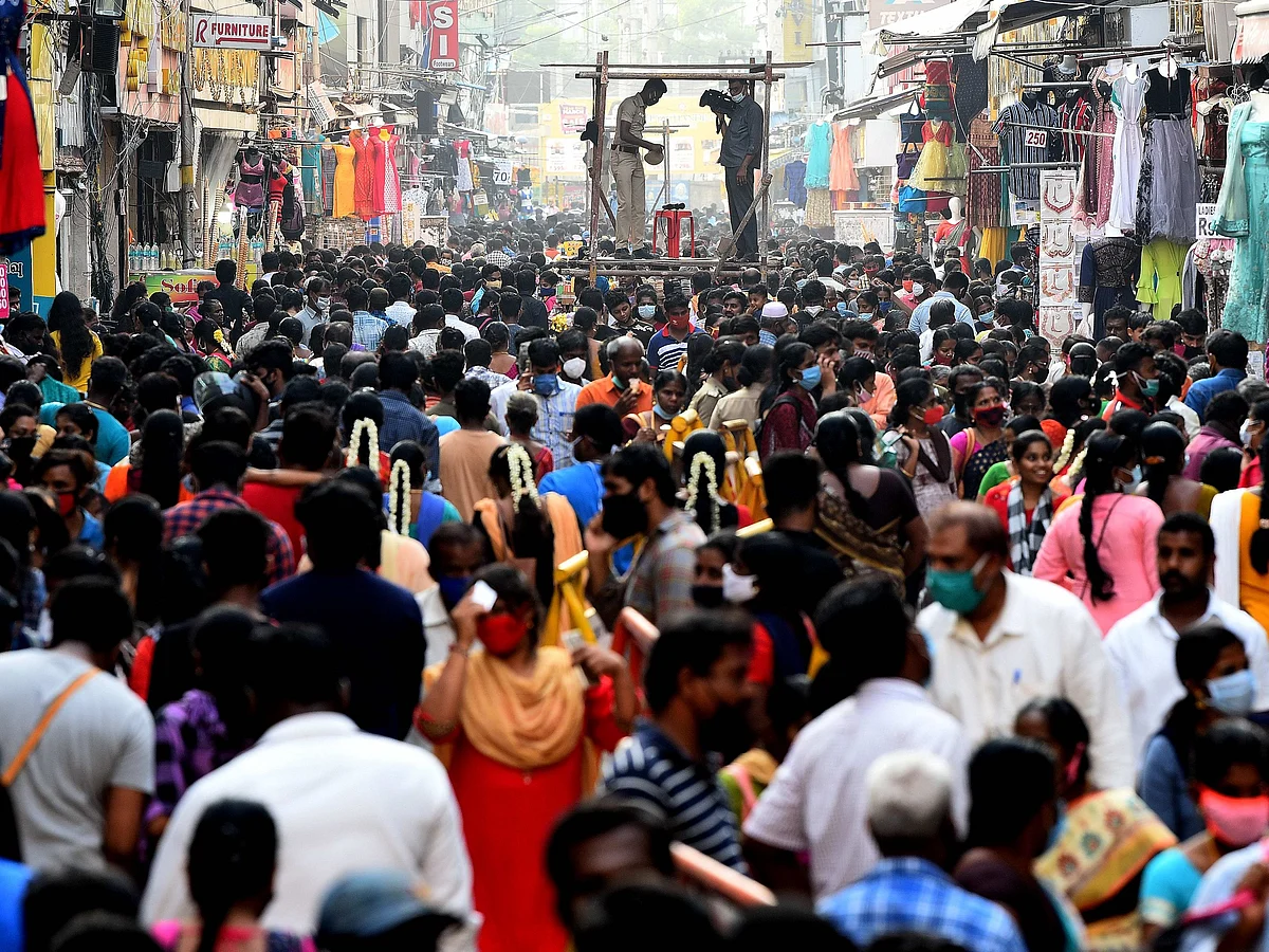 கொரோனா: ஐரோப்பிய நாடுகளில் மீண்டும் முழு ஊரடங்கு... 'அன்லாக் இந்தியா' நிலை இனி என்னாகும்?