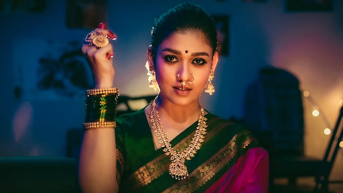 மூக்குத்தி அம்மன்