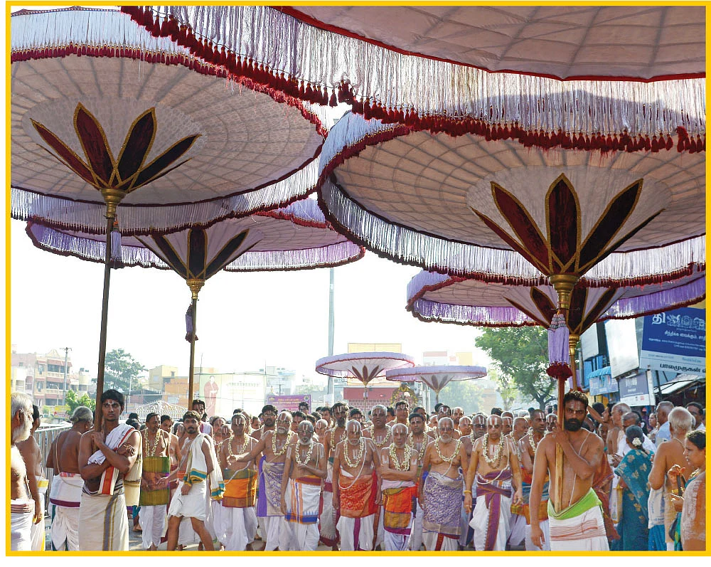 ரத்தின மாலையிட்ட நம் மணவாளன்!