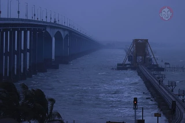 பாம்பன் பாலம் - புரெவி புயல்