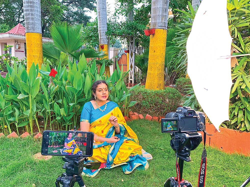 காயத்ரி கிரீஷ்