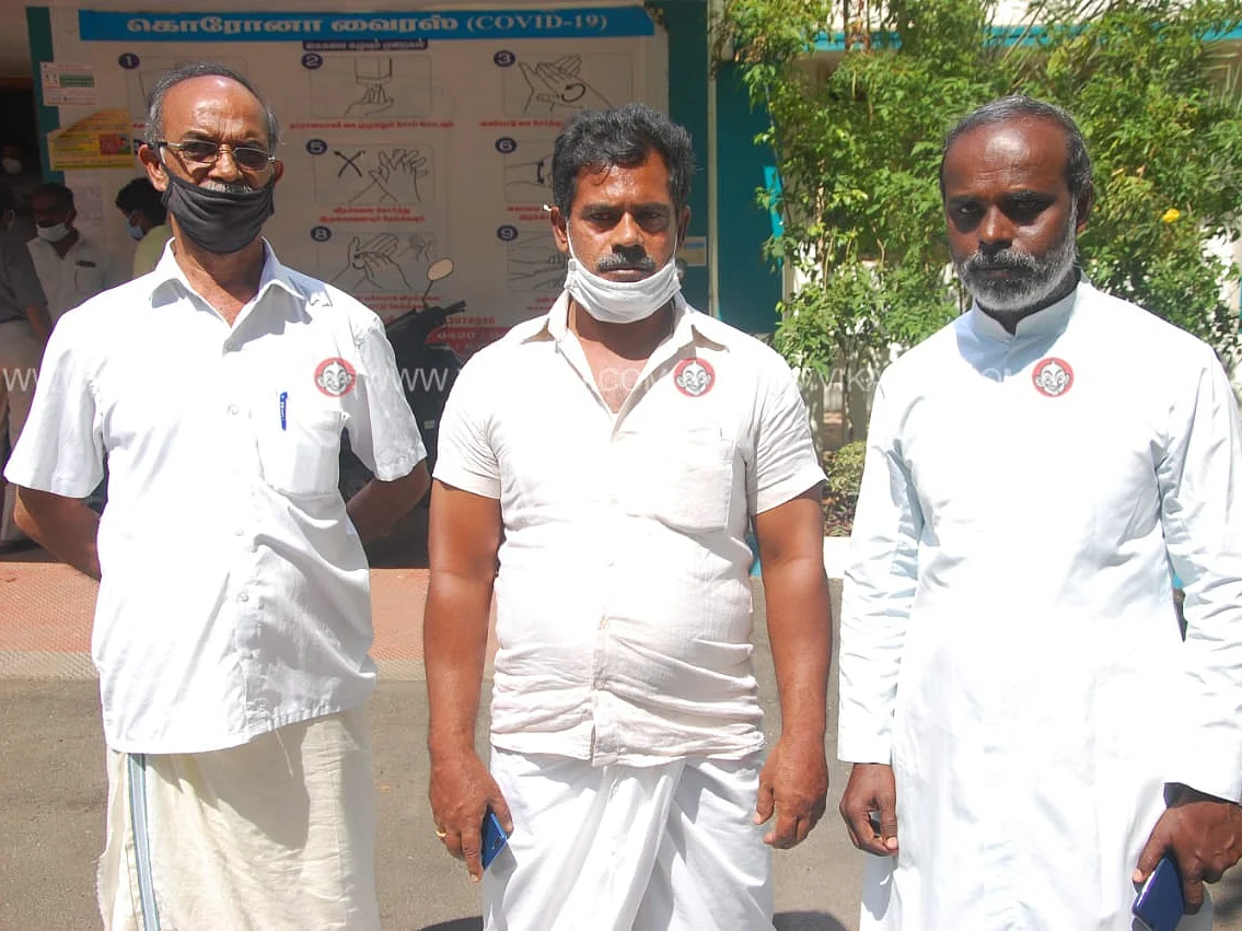 `கரை திரும்பாவிட்டால் நடவடிக்கை!’ - புயல் எச்சரிக்கையால் கலங்கும் படகு உரிமையாளர்கள்