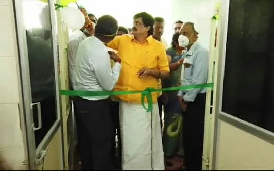 பலூன் வெடித்த அமைச்சர்
