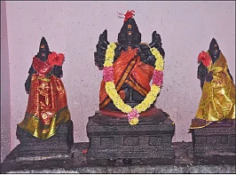 வழிகாட்டுவார் ஈசன் வரம் அருள்வாள் அம்பிகை!