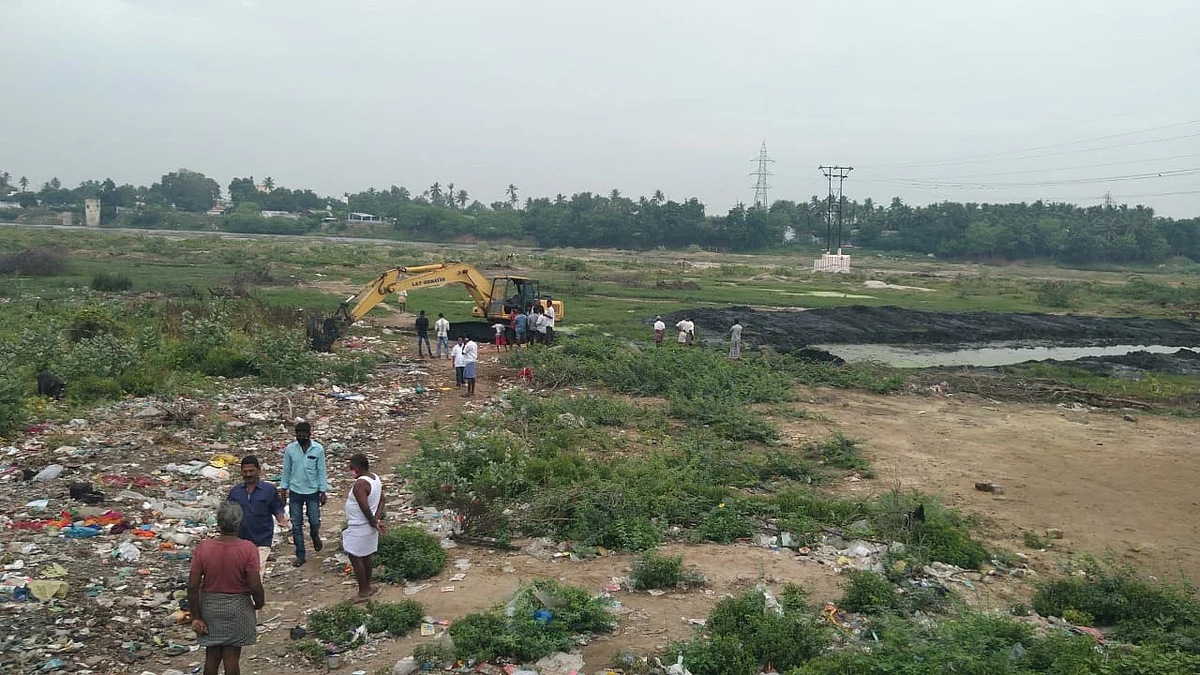 அமராவதி ஆற்றுக்குள் சாக்கடைக் கால்வாய்