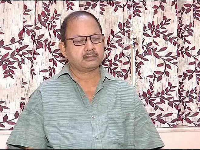 கனவுகளுக்கு வயதில்லை... 64 வயதில் 'டாக்டர் சீட்' வாங்கிய நம்பிக்கை மனிதர்!