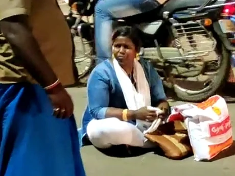 தேனி: போலீஸாரை அலறவிட்ட `டிக்டாக்’ திவ்யா! - என்ன நடந்தது?