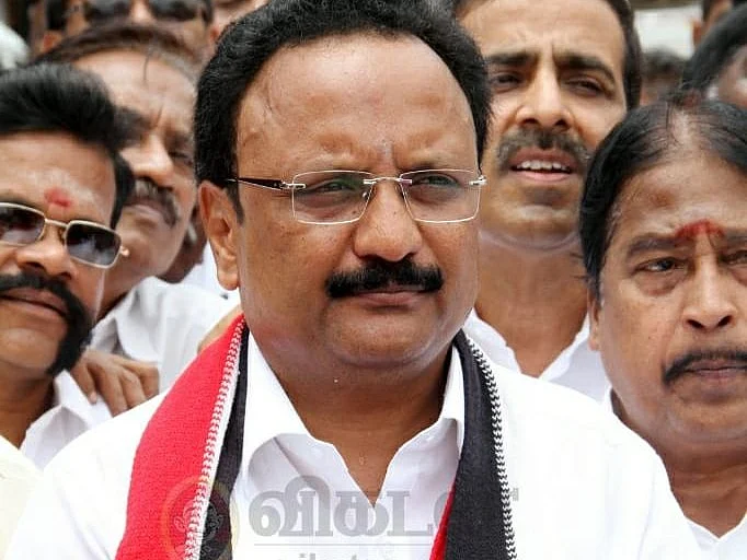 `அது அண்ணா தி.மு.க இல்லை, வேலுமணி தி.மு.க' - கொதிக்கும் கோவை முன்னாள் மேயர் ராஜ்குமார்