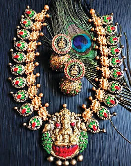 ஐந்தாயிரம் முதலீடு,
லட்ச ரூபாய் வருமானம், செலிபிரிட்டி கஸ்டமர்ஸ்! - ஓபு உஷாவின் ஓஹோ வளர்ச்சி