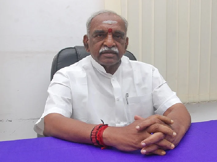 `இதற்கு பதில் அளிக்கும் அதிகாரம் எனக்கு இல்லை!’ - விளக்கும் பொன்.ராதாகிருஷ்ணன்