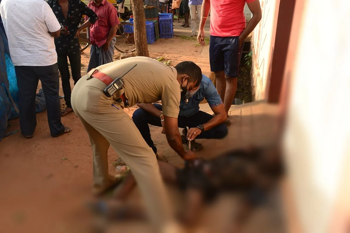 எரிந்த நிலையில் தொழிலாளி