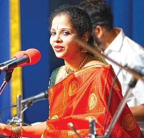 கே.காயத்ரி