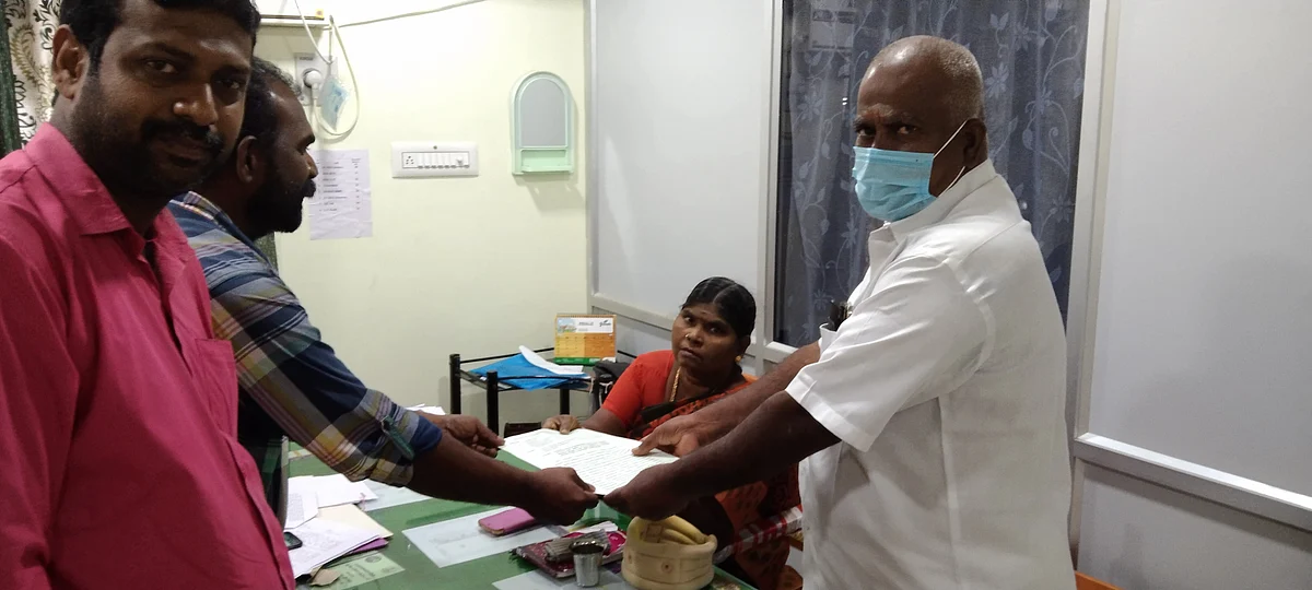 புதிய வீடுகள் கட்டித்தர கோரிக்கை