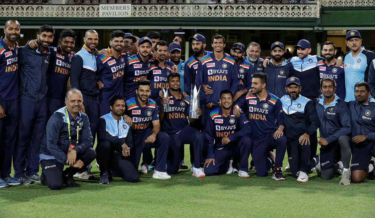 Indian Team with T20 trophy